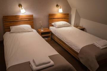 Фото номера Двухместный номер с 2 отдельными кроватями Отель Hotel - Restauracja Platan г. Сендзишув-Малопольски 2